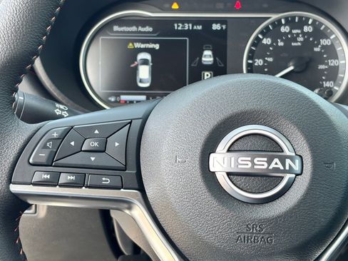 New 2025 Nissan Versa SR w/ Trunk Package image 21