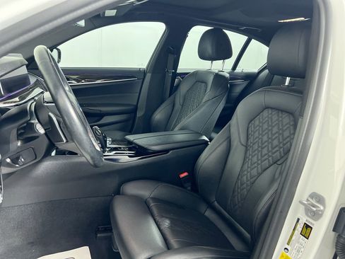 Used 2022 BMW 540i xDrive w/ Convenience Package image 12