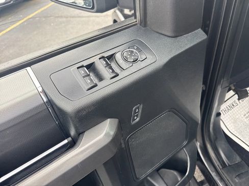 Used 2015 Ford F150 XLT w/ Equipment Group 302A Luxury AWD/4WD image 24
