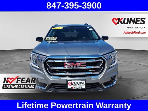 Used 2023 GMC Terrain AT4 AWD/4WD image 2