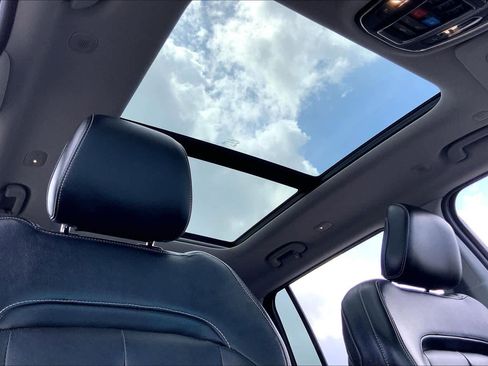 Used 2022 Jeep Grand Cherokee L Limited image 14