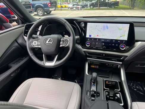 Used 2026 Lexus TX 350 FWD w/ Convenience Package image 16