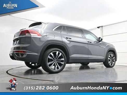 Used 2020 Volkswagen Atlas Cross Sport SEL Premium R-Line AWD/4WD image 27