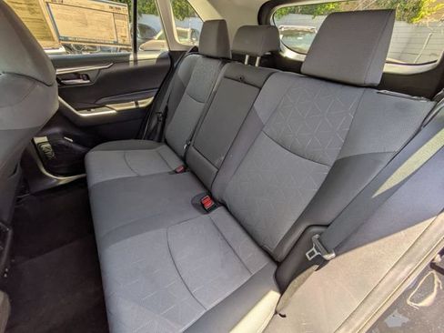 Used 2020 Toyota RAV4 XLE FWD image 23