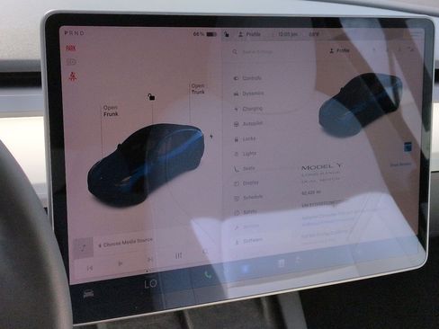 Used 2021 Tesla Model Y Long Range image 13