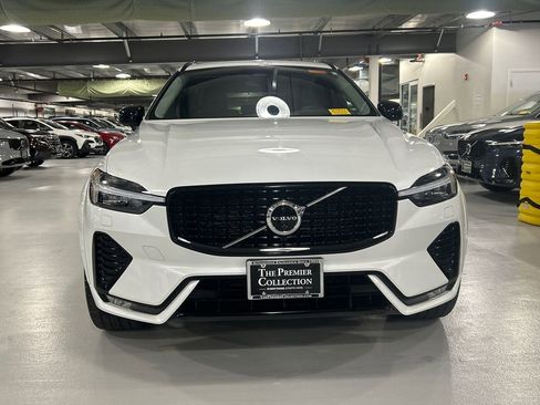 Used 2023 Volvo XC60 B5 Ultimate w/ Climate Package AWD/4WD image 6