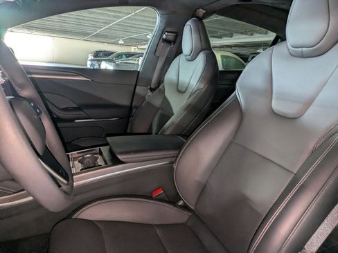 Used 2023 Tesla Model X Plaid image 19