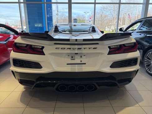 Used 2023 Chevrolet Corvette Z06 image 3