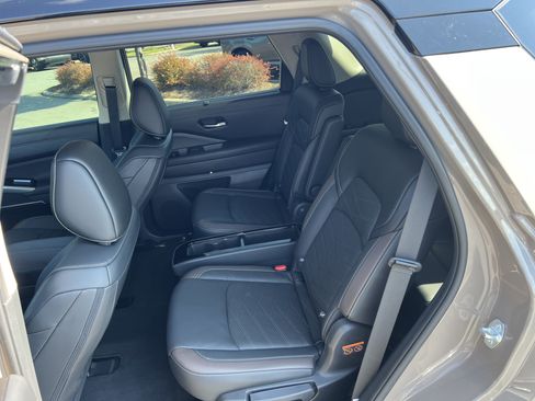 Certified 2023 Nissan Pathfinder Platinum AWD/4WD image 14
