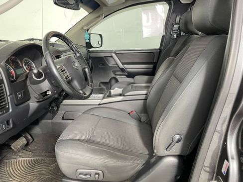 Used 2008 Nissan Titan SE AWD/4WD image 2