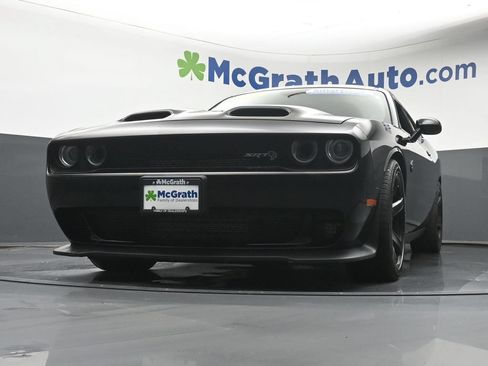 Used 2019 Dodge Challenger SRT Hellcat Redeye RWD image 7