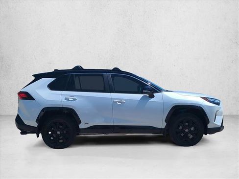 Used 2025 Toyota RAV4 XSE w/ Advanced Technology Package AWD/4WD image 4
