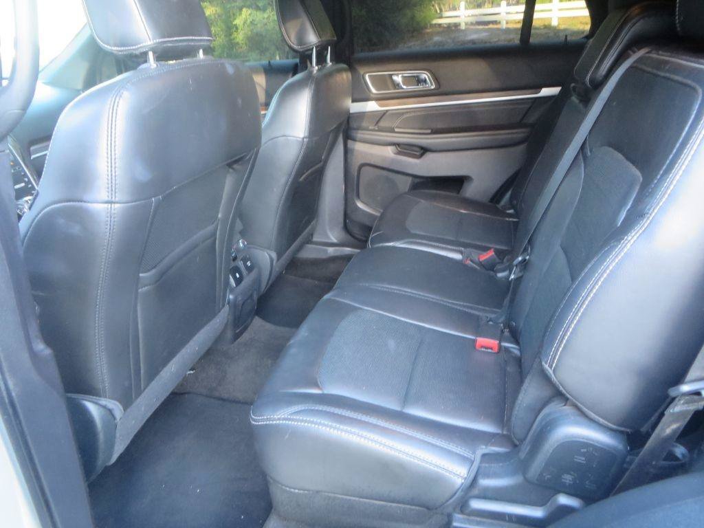 Used 2018 Ford Explorer Limited FWD image 25