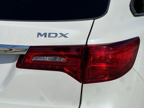Used 2020 Acura MDX FWD image 29
