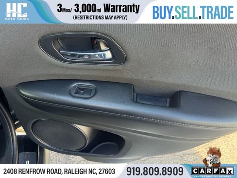 Used 2022 Honda HR-V LX image 17