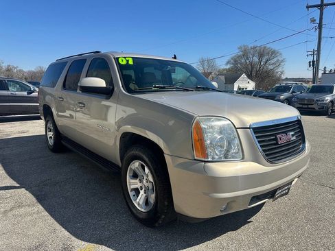 Used 2007 GMC Yukon XL SLE AWD/4WD image 4