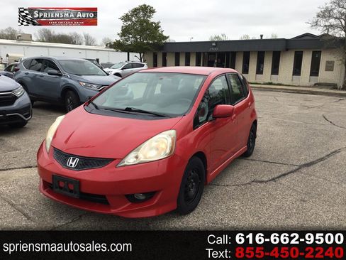Used 2011 Honda Fit Sport image 1
