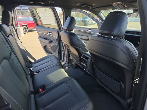 New 2026 Jeep Grand Cherokee Limited image 11