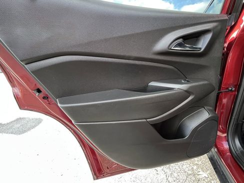 Certified 2024 Chevrolet Trax RS image 16