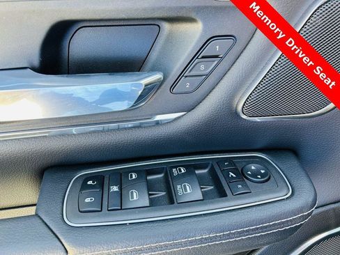 Used 2024 RAM 1500 Laramie image 12