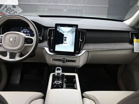 New 2026 Volvo XC90 T8 Ultra w/ Protection Package Premier AWD/4WD image 9