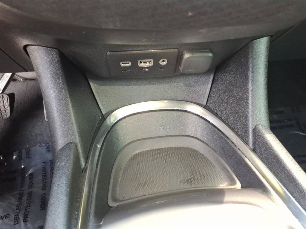 Used 2025 Chevrolet Malibu LT FWD image 12