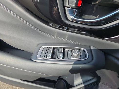 Used 2023 Subaru Outback Limited image 41