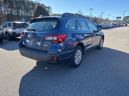 Used 2019 Subaru Outback 2.5i image 5