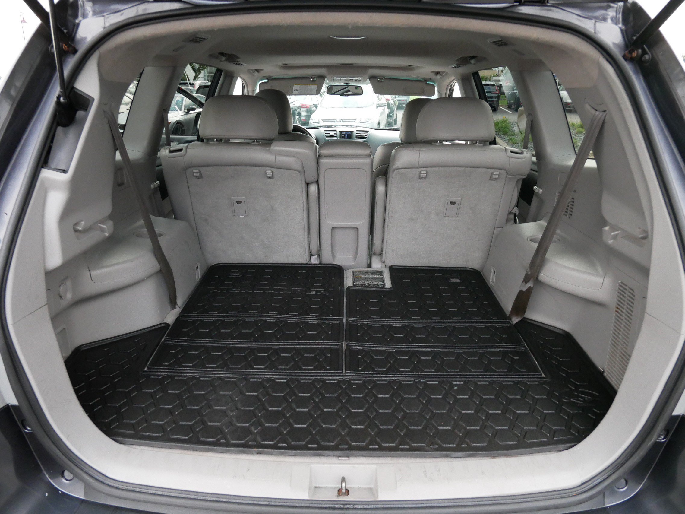 Used 2013 Toyota Highlander SE AWD/4WD image 18
