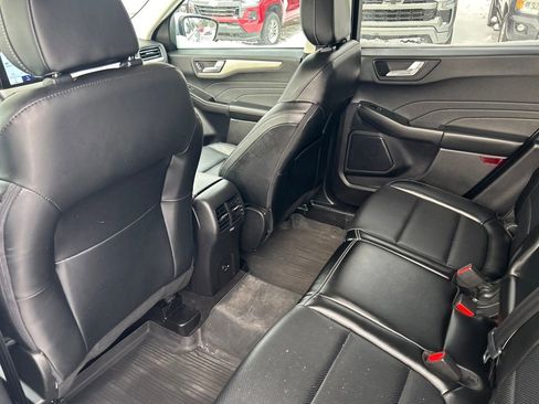 Used 2022 Ford Escape SEL image 12