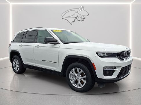 Used 2024 Jeep Grand Cherokee Limited AWD/4WD image 7