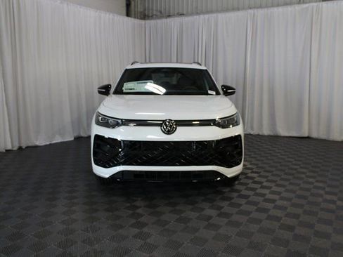 New 2025 Volkswagen Tiguan SE R-Line AWD/4WD image 27