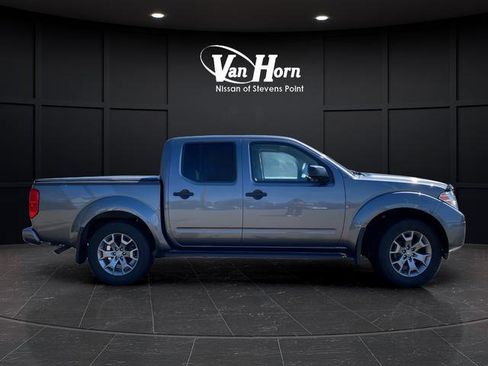 Used 2020 Nissan Frontier SV AWD/4WD image 8