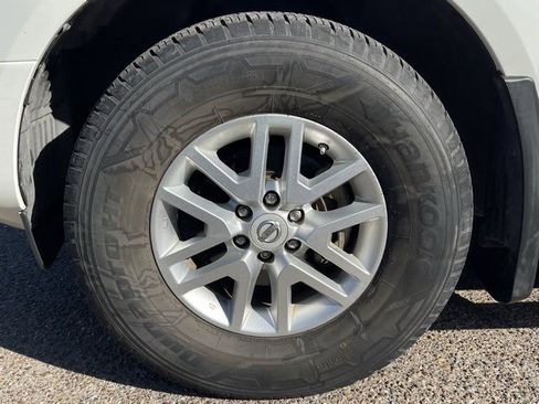 Used 2019 Nissan Frontier SV w/ Value Truck Package image 14