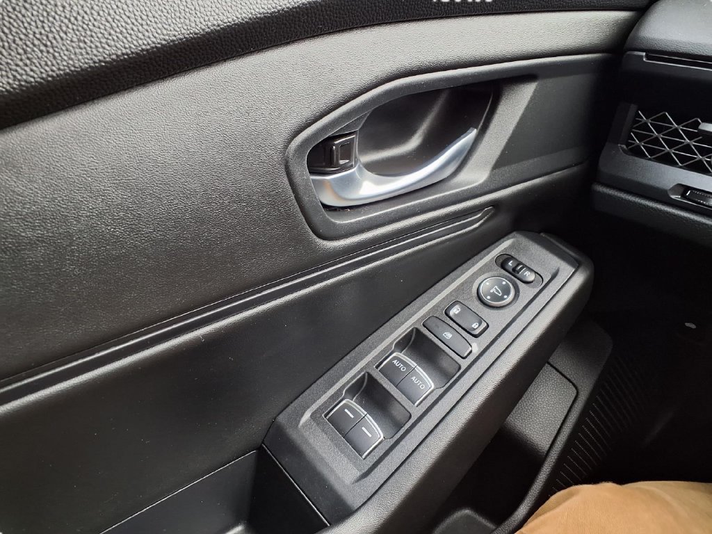Used 2024 Honda Accord EX image 22