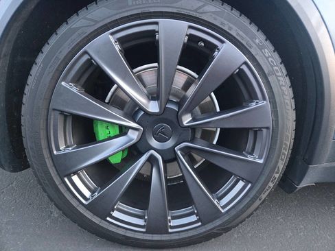 Used 2022 Tesla Model X Plaid AWD/4WD image 18
