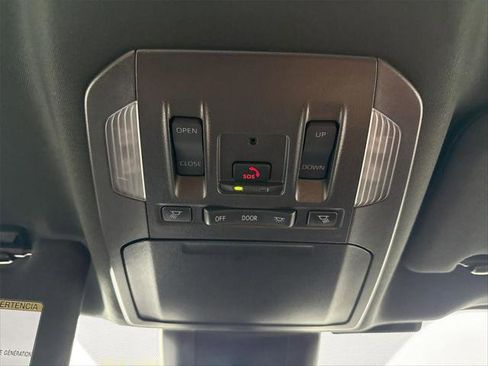 Certified 2024 Toyota Highlander XSE image 24