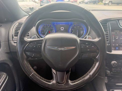Used 2021 Chrysler 300 S RWD image 9