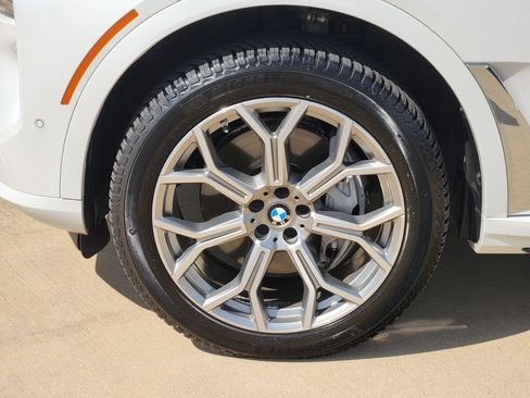 Used 2023 BMW X7 xDrive40i w/ Executive Package AWD/4WD image 10