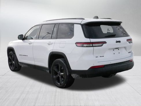 Used 2023 Jeep Grand Cherokee L Limited w/ Black Appearance Package image 5