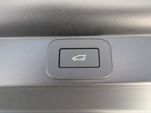 New 2026 Land Rover Range Rover SE AWD/4WD image 15