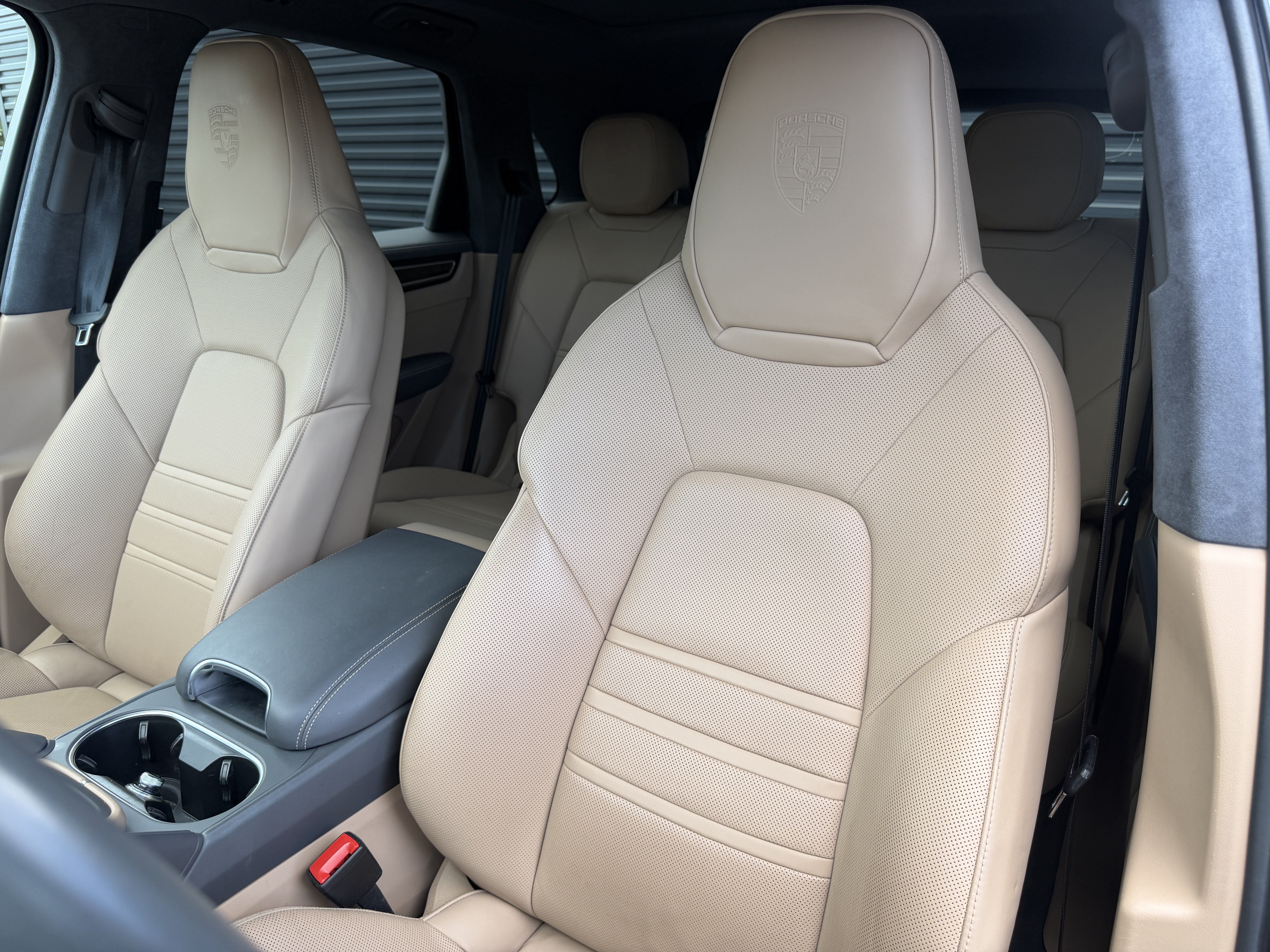 Certified 2023 Porsche Cayenne GTS AWD/4WD image 13