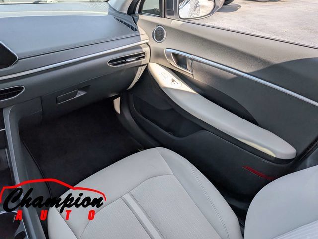 Used 2023 Hyundai Sonata SE FWD image 19