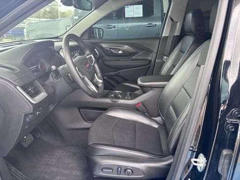 Used 2022 GMC Terrain SLT image 19