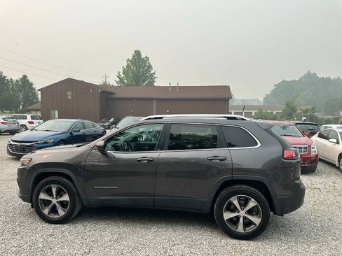 Used 2019 Jeep Cherokee Limited AWD/4WD image 8