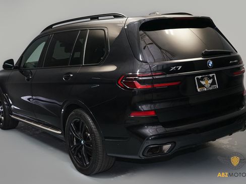 Used 2024 BMW X7 xDrive40i w/ Executive Package image 7