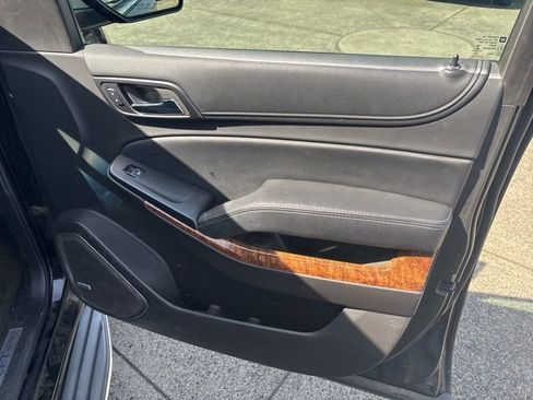 Used 2015 Chevrolet Tahoe LTZ image 43