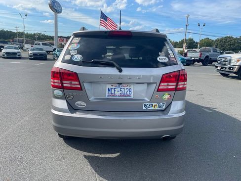 Used 2018 Dodge Journey SE w/ Popular Equipment Group FWD image 6