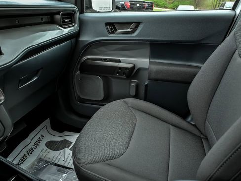 Certified 2025 Ford Maverick XL FWD image 26