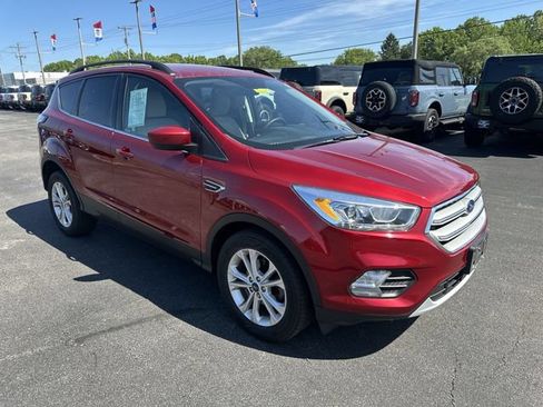 Used 2018 Ford Escape SEL FWD image 11